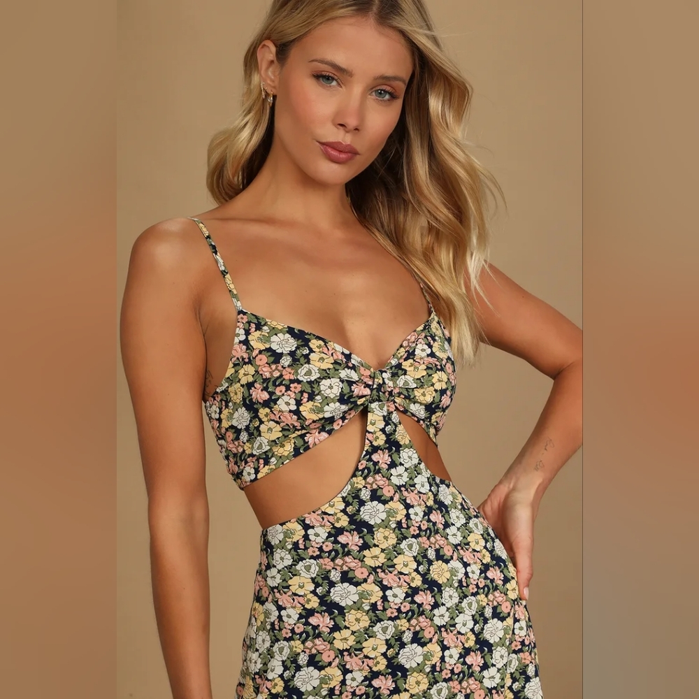Lulu's Navy Blue Floral Print Cutout Maxi Dress XS